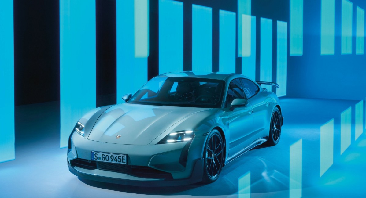 2025 Porsche Taycan