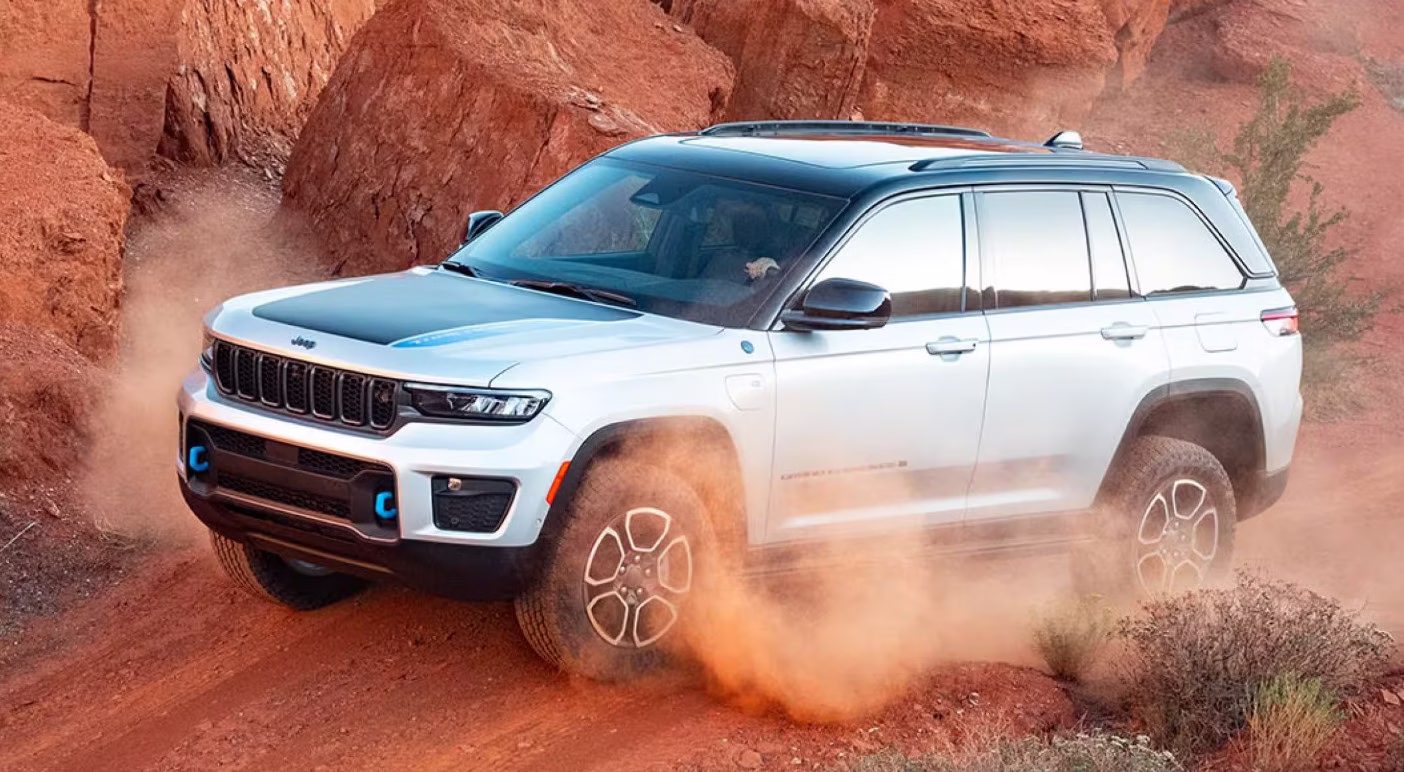 2025 Jeep Cherokee Review: The Off-Roader That (Maybe) Still Has a Soul